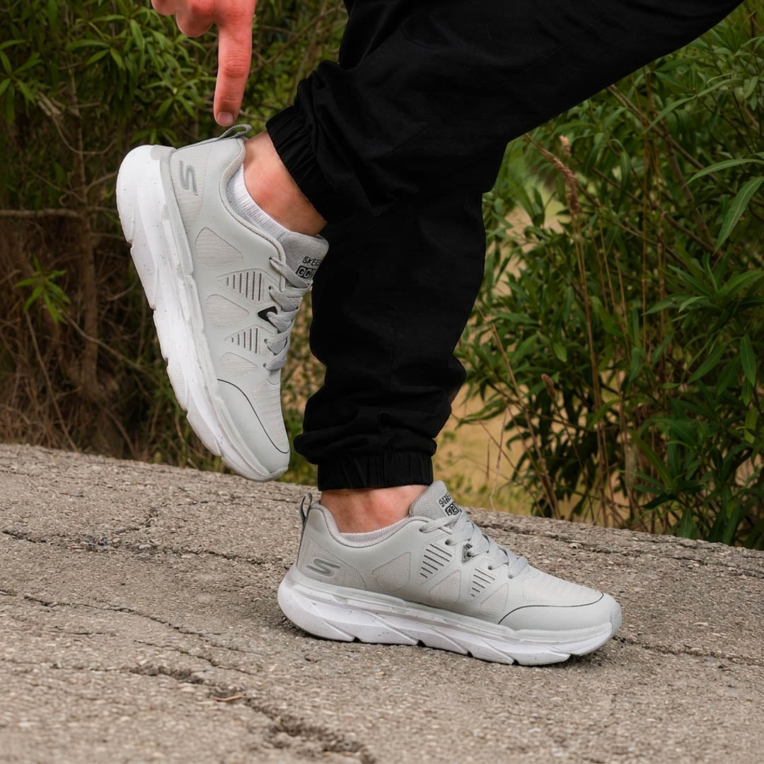 Skechers Run – Légère & Ultra Confortable