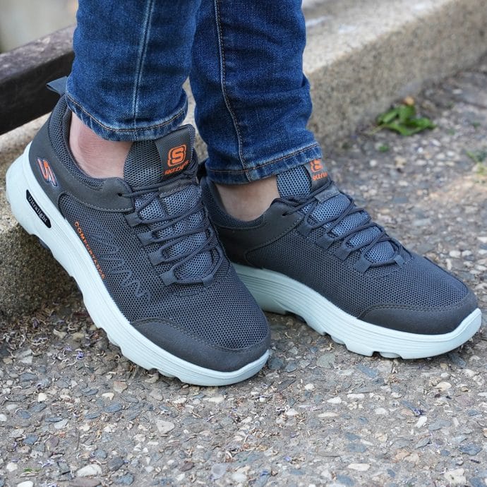 ⁦Skechers Running max confort men⁩ - الصورة ⁦4⁩